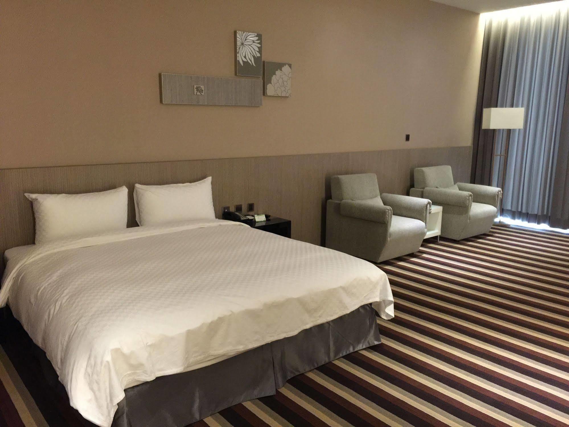 Grand Royal Hotel Тоуфэнь Экстерьер фото